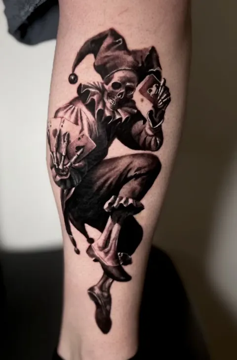 Tatuaggio realistico clown horror Lugano